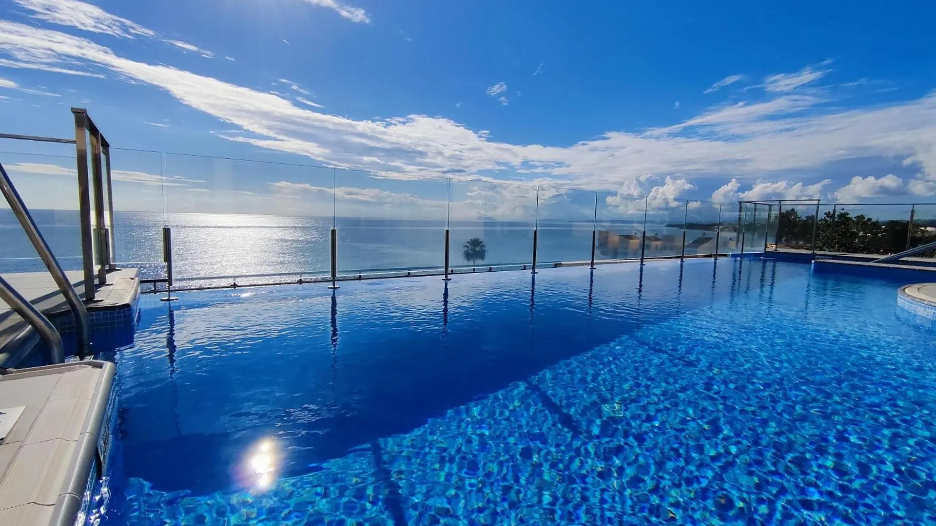 Luxury Duplex Infinity Pool Ehhouse Apartment Estepona Spain